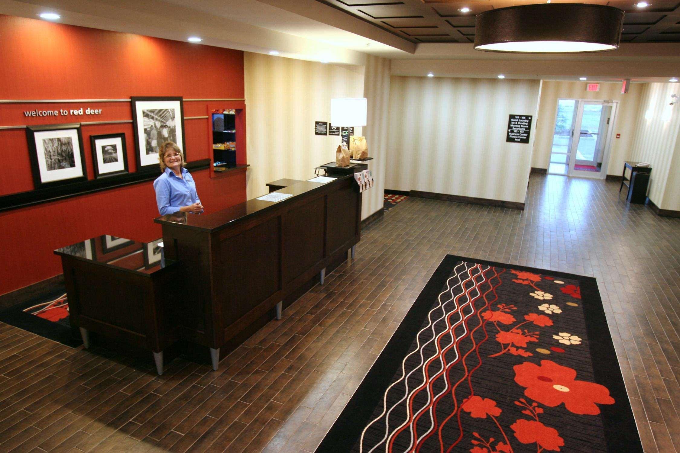 Hampton Inn & Suites Red Deer Penhold İç mekan fotoğraf