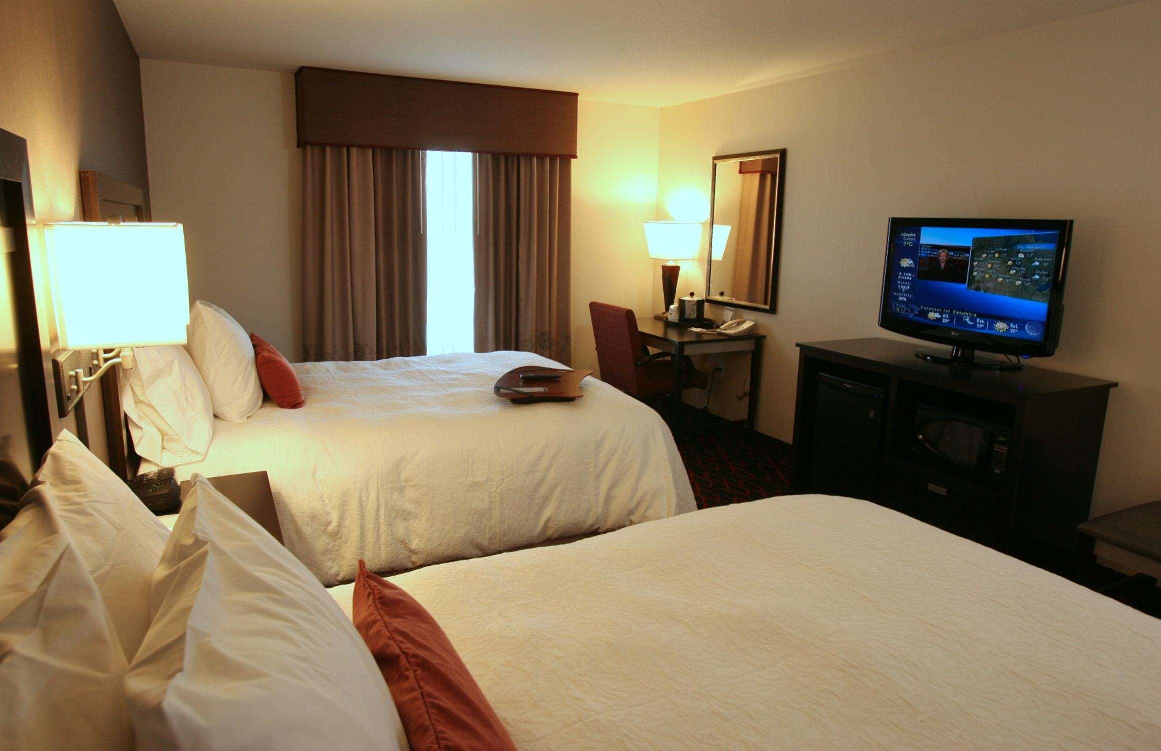 Hampton Inn & Suites Red Deer Penhold Oda fotoğraf