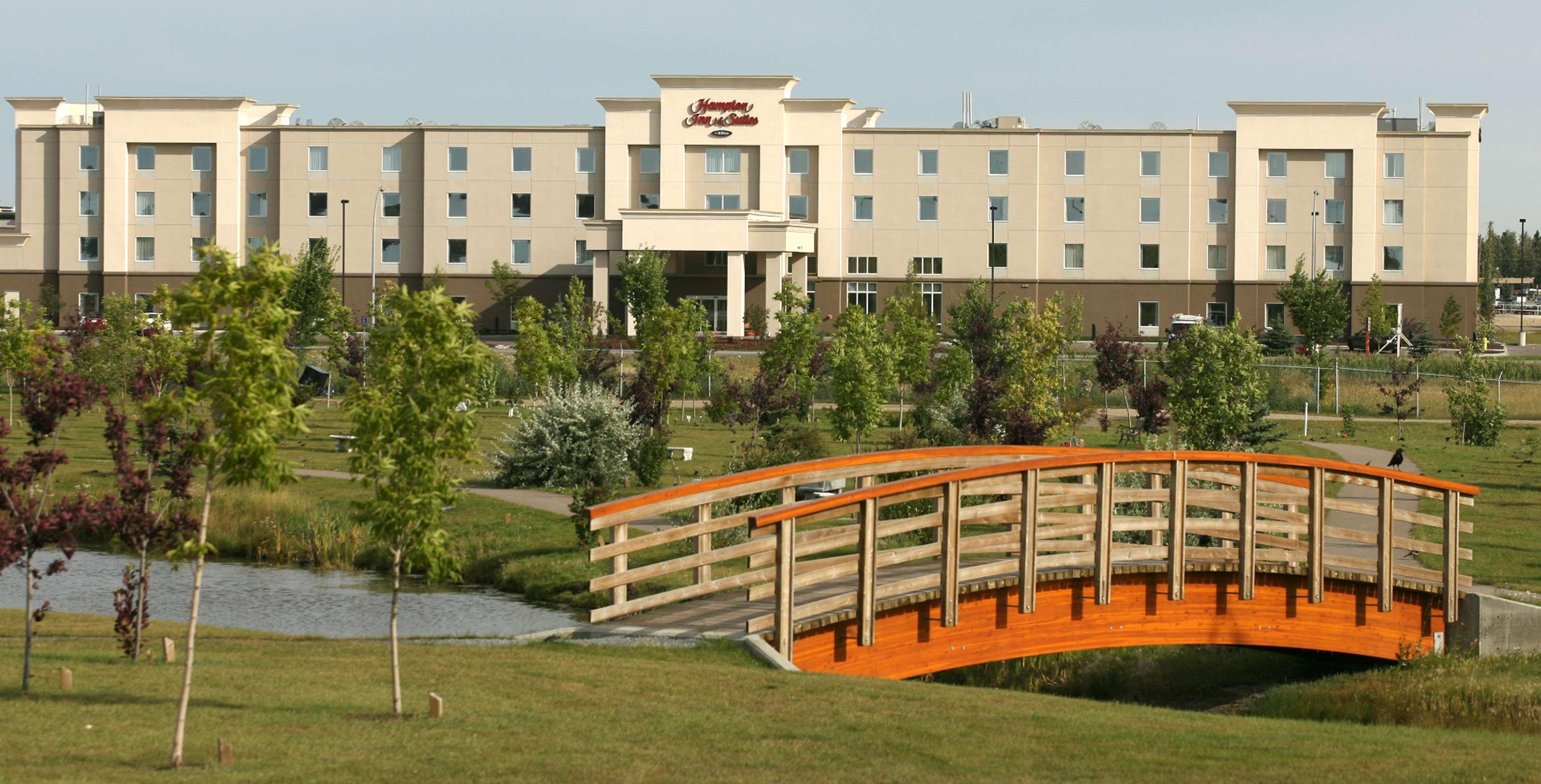 Hampton Inn & Suites Red Deer Penhold Dış mekan fotoğraf