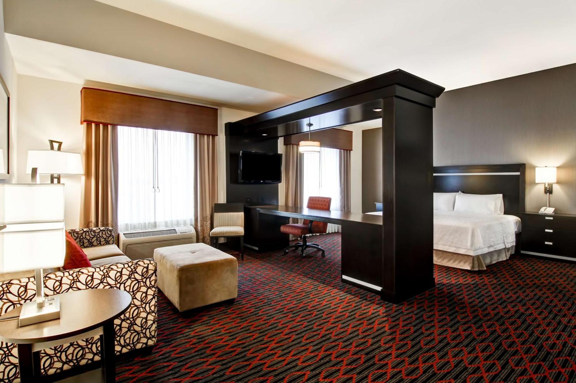 Hampton Inn & Suites Red Deer Penhold Dış mekan fotoğraf